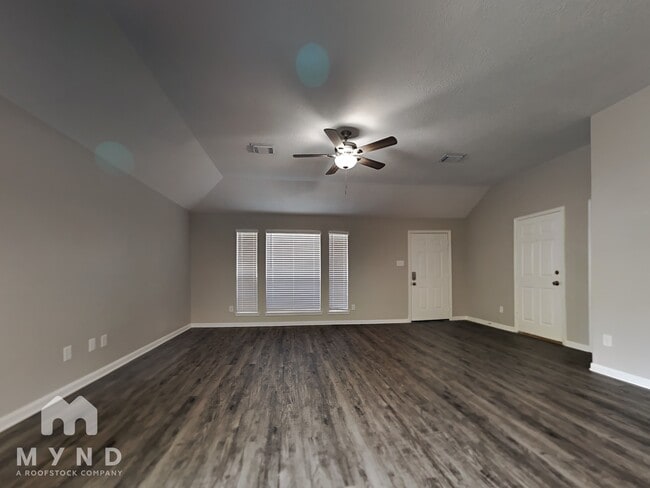Building Photo - 5497 N Buffalo Cir
