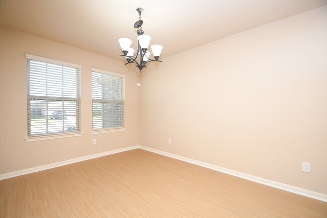 Foto del edificio - 10015 Bitternut Hickory Ln