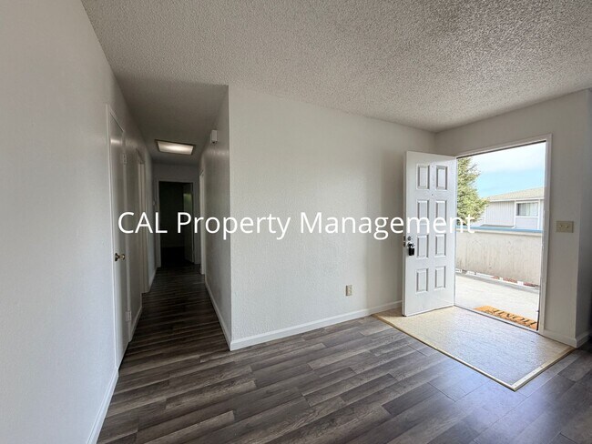 Building Photo - 1791 Cherokee Dr