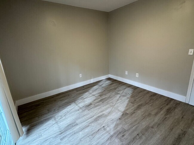 Foto del edificio - Colony Park Rd Apartments