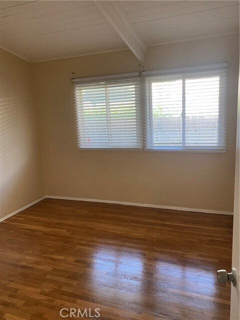 Foto del edificio - 2228 E Blanchard Ave