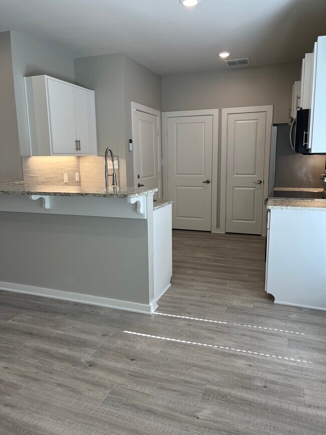 Cocina - 10637 Brothers Ln