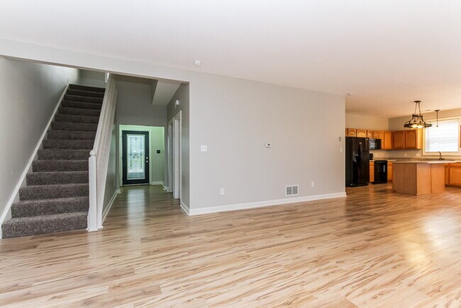 Foto del edificio - 9718 Rhodes Ln