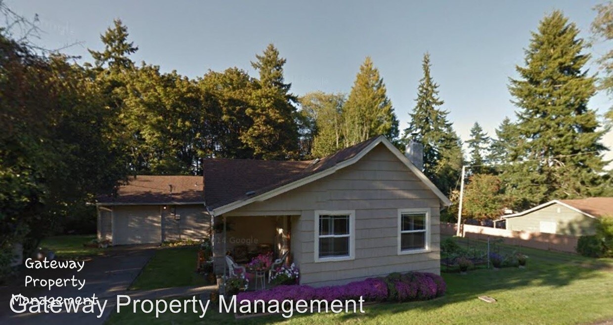 Primary Photo - 3 br, 2 bath House - 404 Euclid Ave West