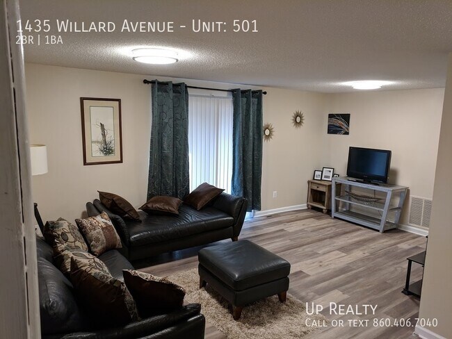 Foto del edificio - 1435 Willard Ave