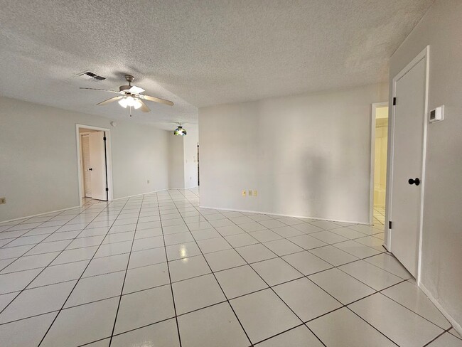 Foto del edificio - 3/2/1 Home for rent in Spring Hill 34609