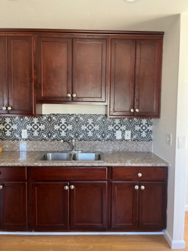 Photo - 524 W 81st St Apartment