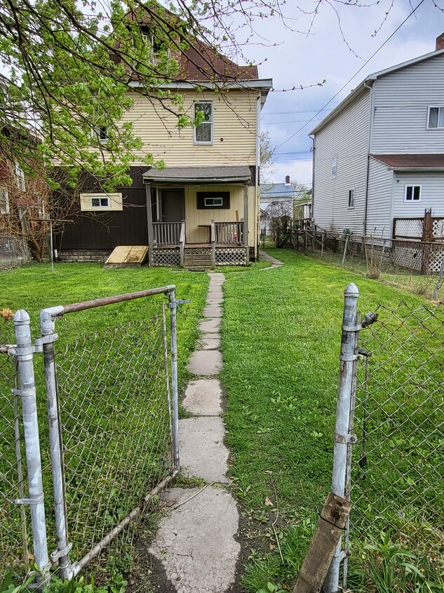 Foto principal - 95 Connellsville St