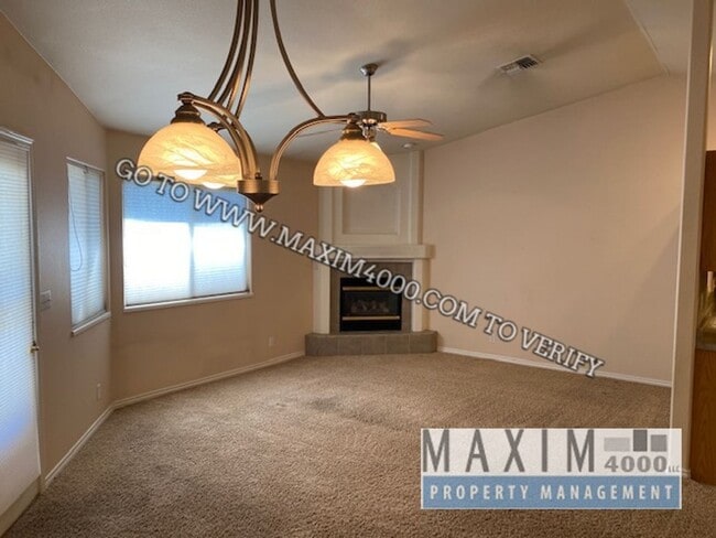 Building Photo - 2499 Interlochen Ct