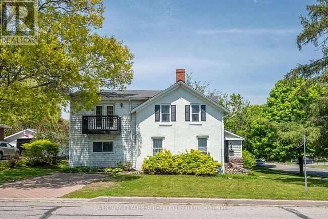 Building Photo - 113 Tremaine St