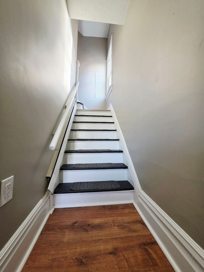 Photo - 20 Walnut St Apartment