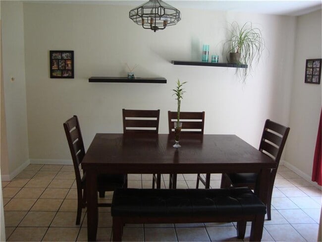 Building Photo - 22818 Brafferton Ln
