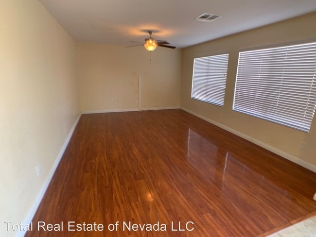 Building Photo - 4 br, 2.5 bath House - 720 Laguna Heights Ave