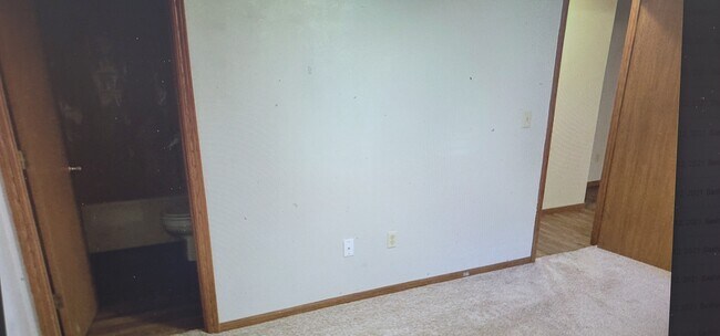 Building Photo - 130 Lauren Circle Apt B