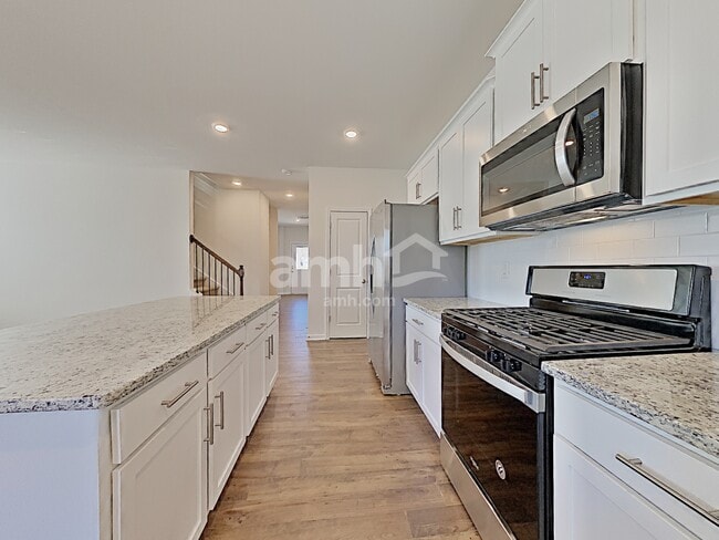 Foto del edificio - 5004 Jamie Sloop Ln
