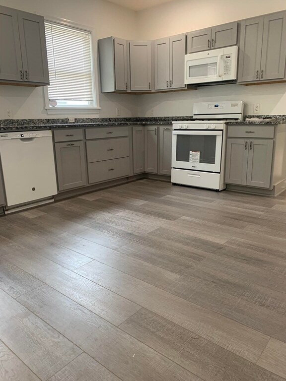 Foto principal - 62 Thetford Ave