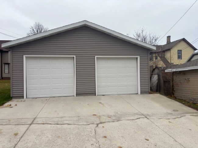 Building Photo - 1309 Jefferson Ave