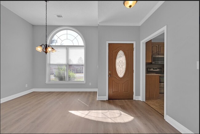 Foto del edificio - 472 Prairie Field Dr