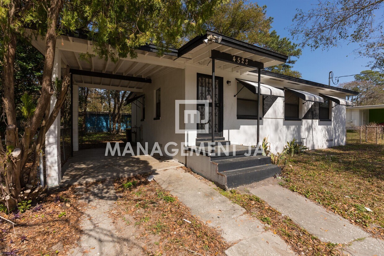 Foto principal - 4523 Trenton Dr S