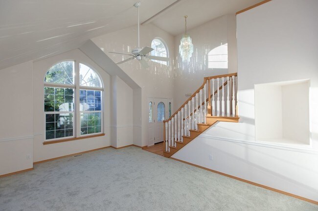 Foto del edificio - Sparkling Spacious 4 bedroom 2.5 bath in Kent