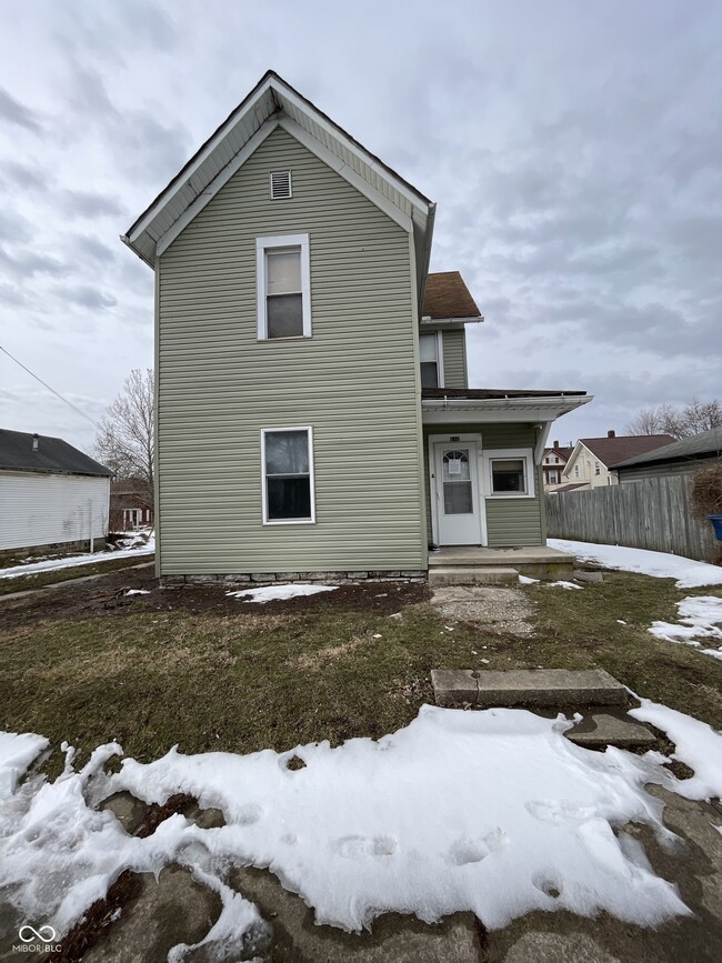 Building Photo - 610 S Gallatin St