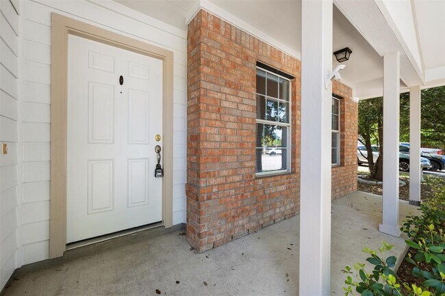 Foto del edificio - 10936 Furrow Hill Dr