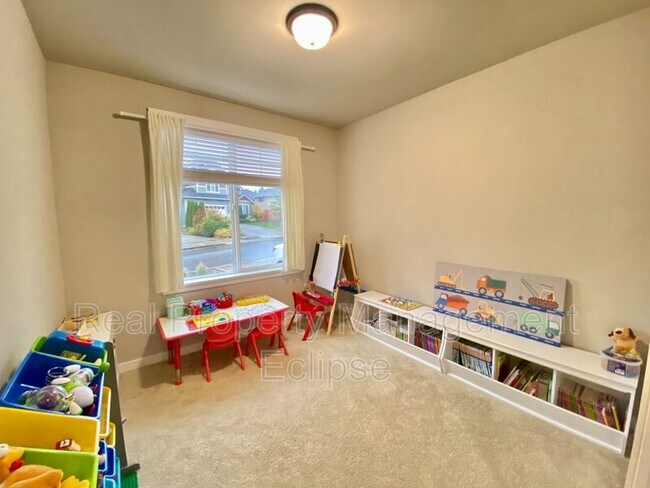 Building Photo - 13829 39th Pl W