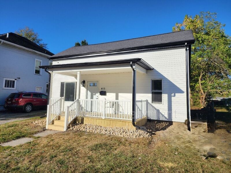 Foto principal - 613 N West St