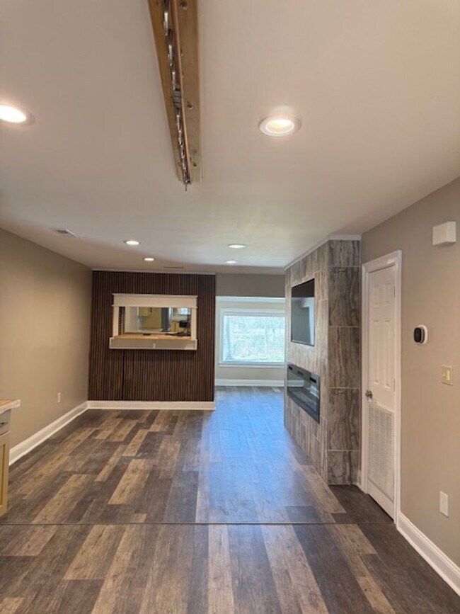 Foto del edificio - Chapel Creek