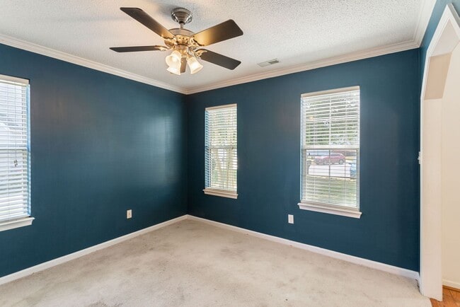 Building Photo - 5 East Pinto Ct, Hampton, Va, 23666