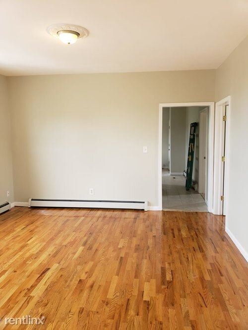 Building Photo - 3 br, 2 bath  - 369 21st St