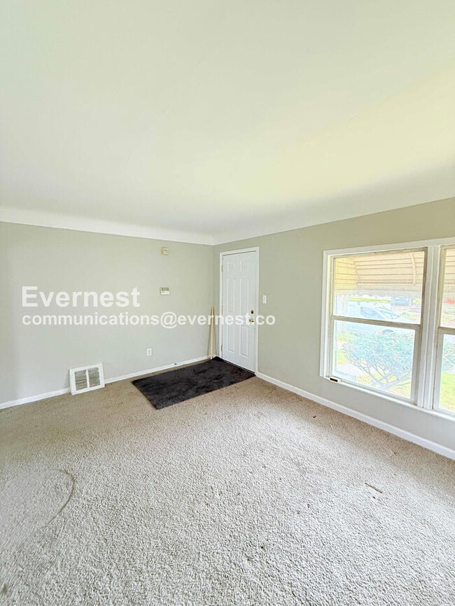 Building Photo - 4488 Maryland St