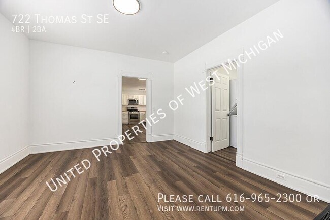 Foto del edificio - 722 Thomas St SE