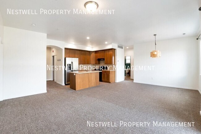 Building Photo - 3179 W Desert Lily Dr