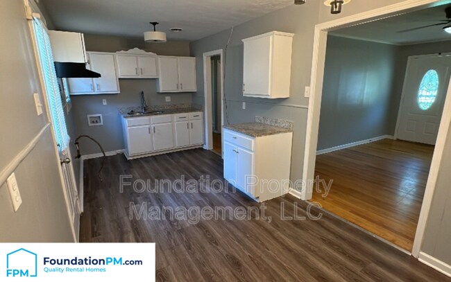 Building Photo - 319 Honduras Dr