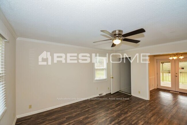 Foto del edificio - 2592 Fairview Blvd