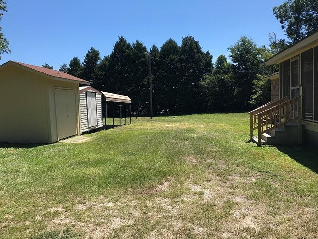 Building Photo - 2095 Wedgefield Rd