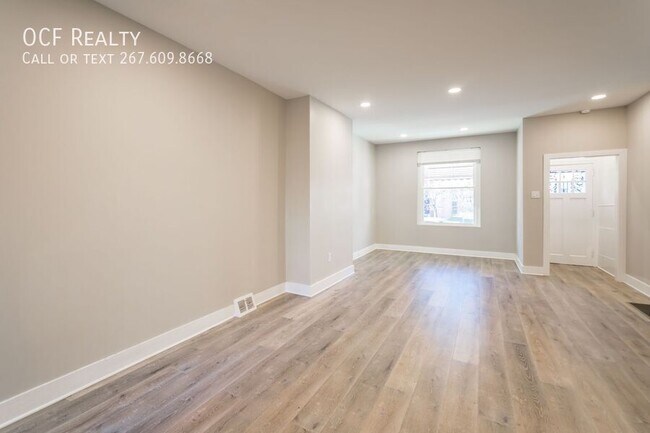 Building Photo - 833 N Markoe St