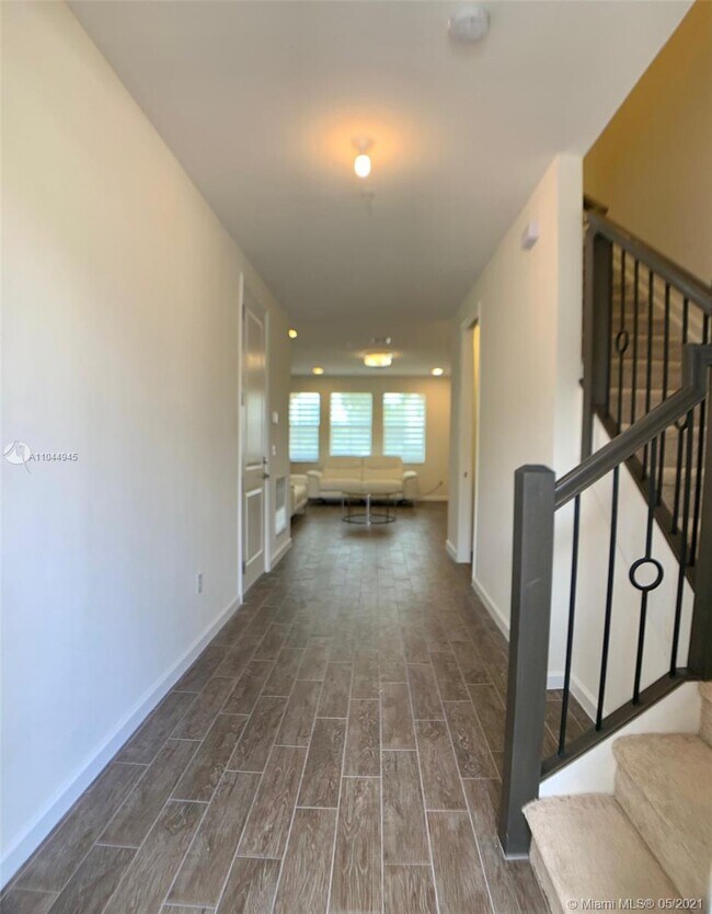 Building Photo - 12560 NW 32nd Manor