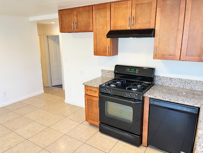 Building Photo - 4531 Park Ave