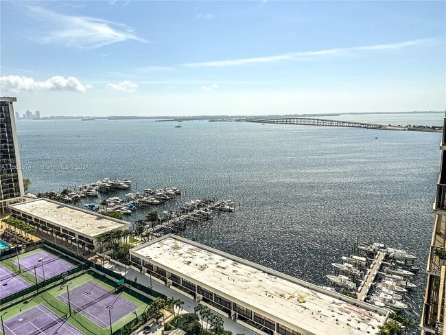 Building Photo - 1925 Brickell Ave