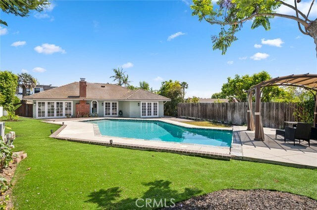 Building Photo - 24291 Los Serranos Dr
