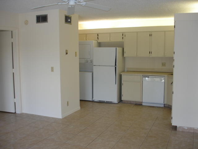 Building Photo - 1107 Green Pine Blvd