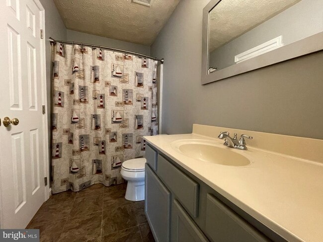 Building Photo - 7219 Ford Hollow Dr