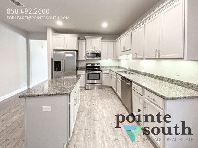 Building Photo - $200 OFF 1st Full Month's Rent