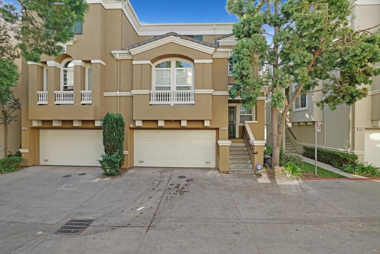 222 Rainbow Pl, Milpitas, CA 95035 Townhouse for Rent in Milpitas, CA