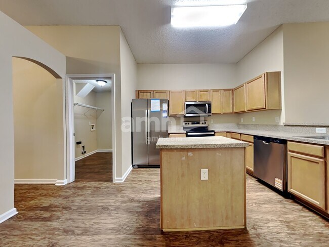 Building Photo - 685 Camp Francis Johnson Rd