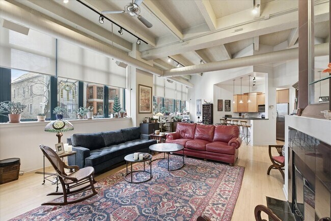 Foto del edificio - 2600 N Southport Ave