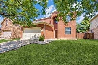 Building Photo - 2033 Meadow View Dr