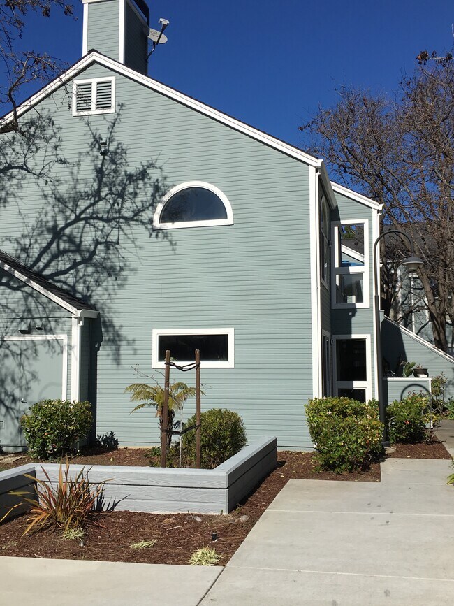 860 Boardwalk Plz Unit 860, Redwood City, CA 94065 Condo for Rent in